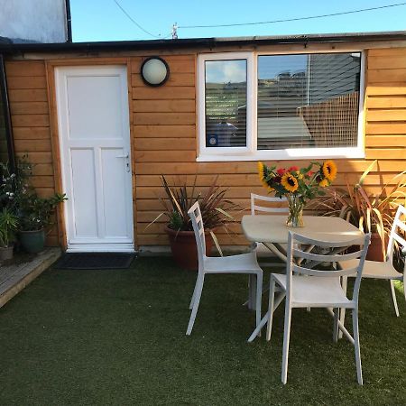 Flat Rocks, With Parking, 100M From Beach Perranporth Exterior foto