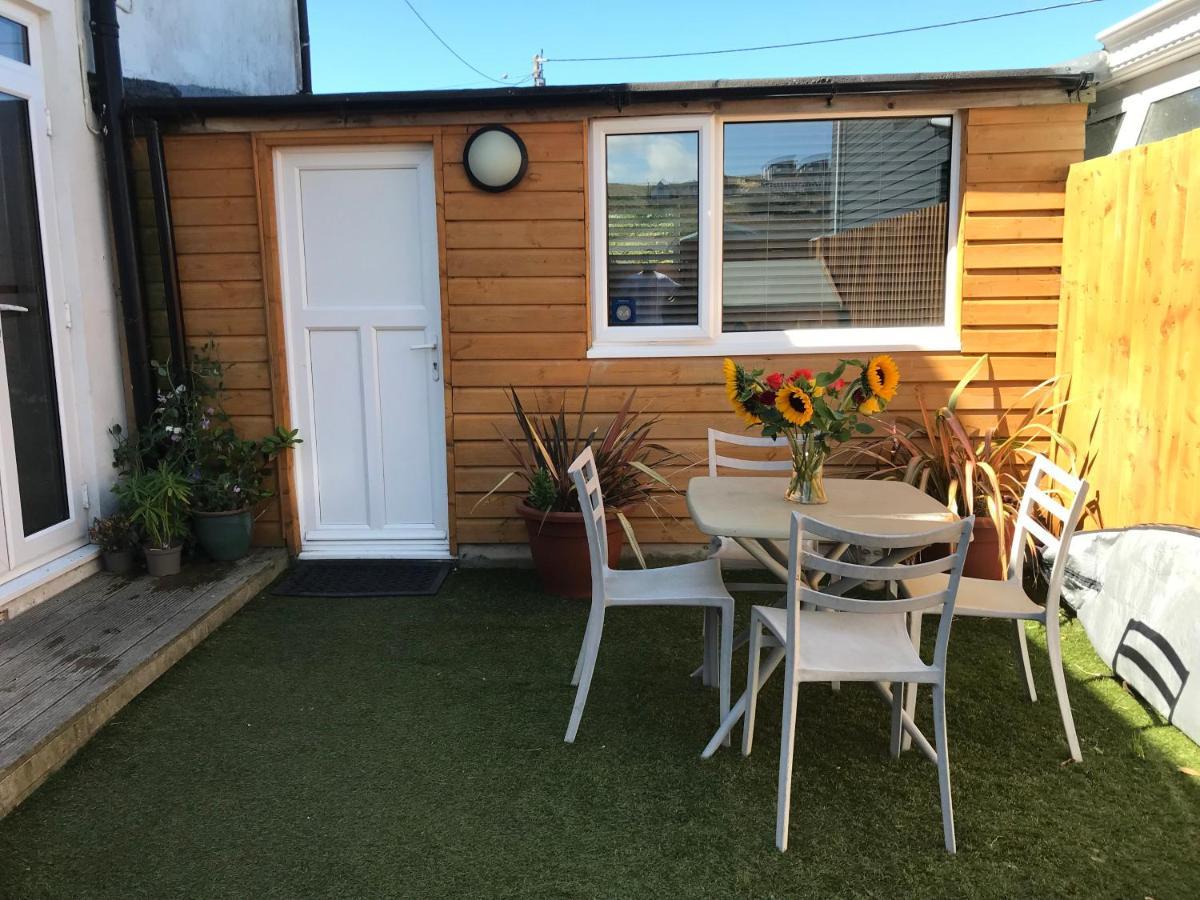 Flat Rocks, With Parking, 100M From Beach Perranporth Exterior foto
